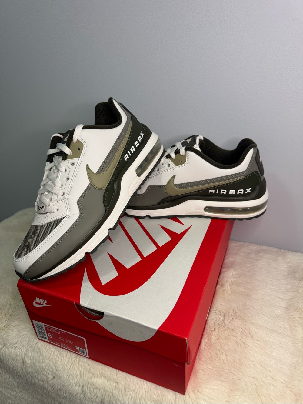 Nike Air Max Limited -Men's White and Olive Green Athletic Shoes
